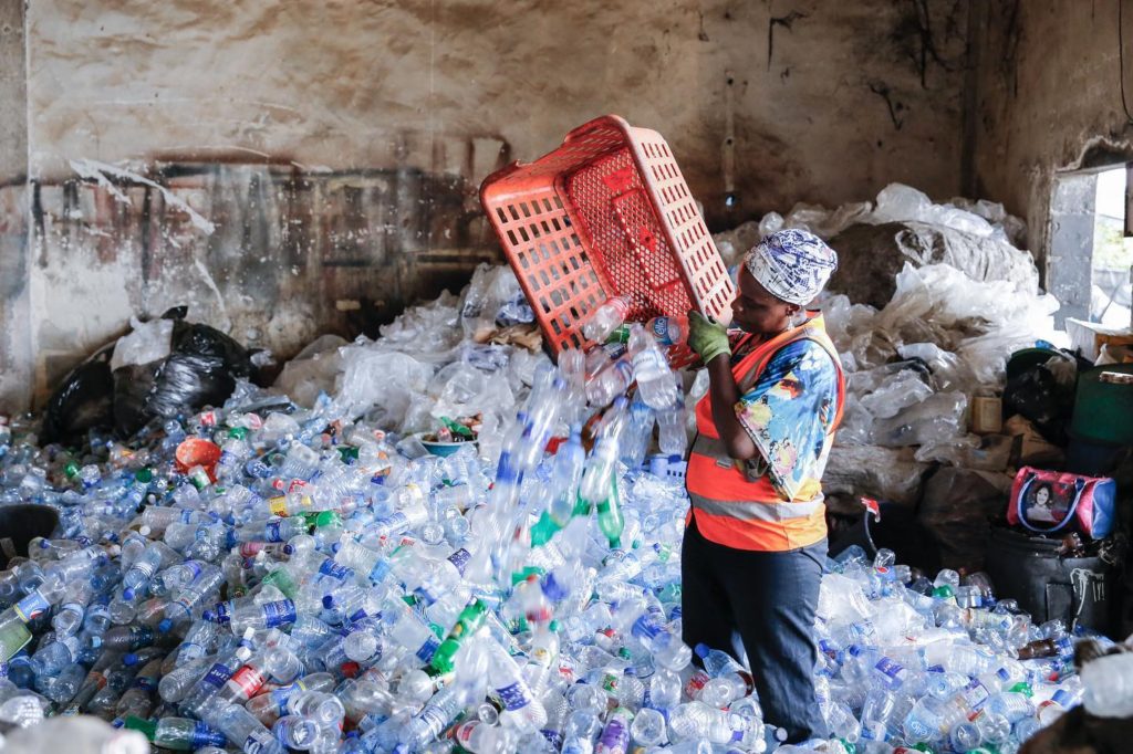 Recycling Plastics with Blockchain Technology